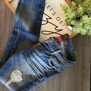 Straight skinny “almost famous” jeans.